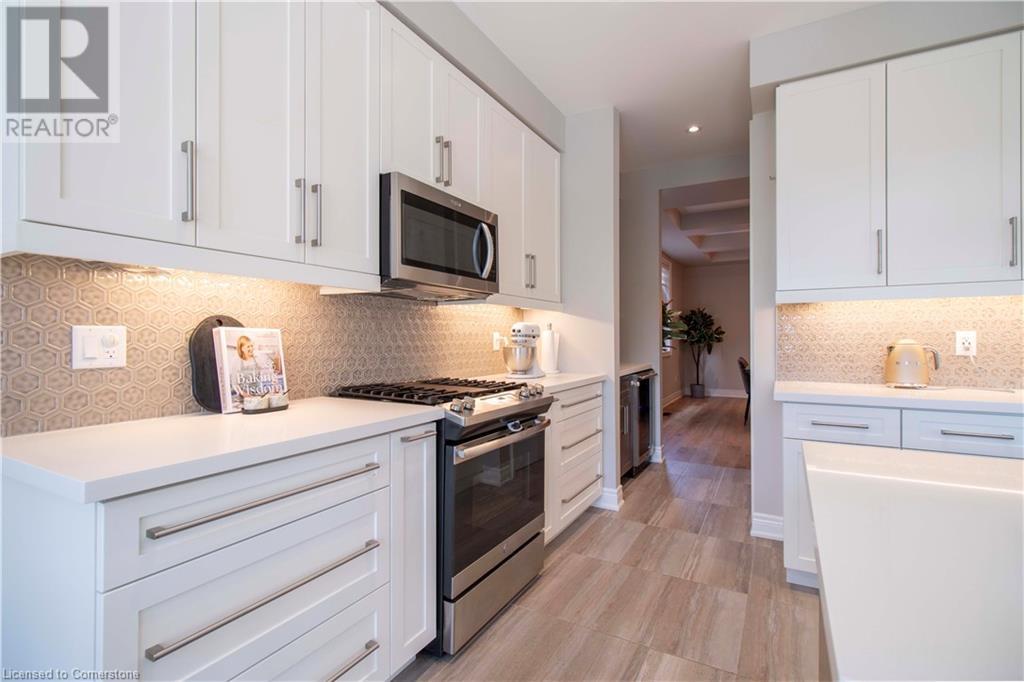 Photo 36 of 19 Secinaro Avenue, Ancaster ON