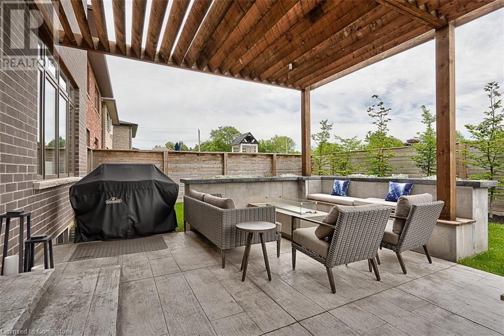 Photo 33 of 19 Secinaro Avenue, Ancaster ON