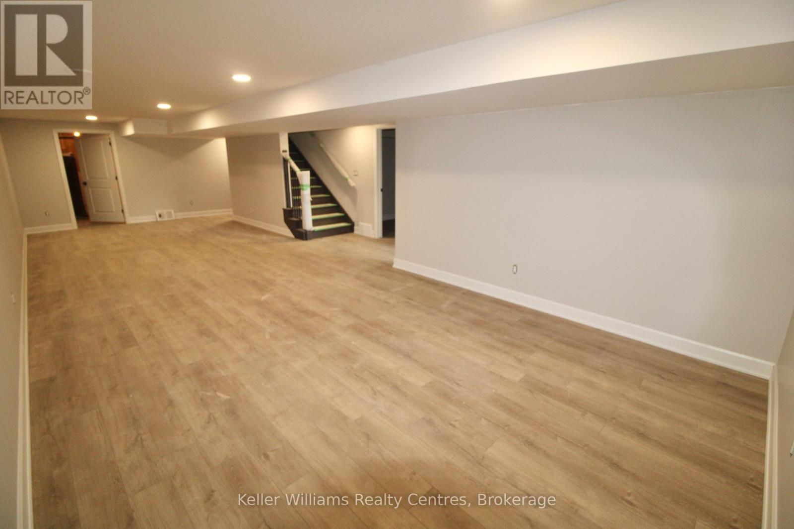 Photo 17 of 734 18th Street, Hanover ON