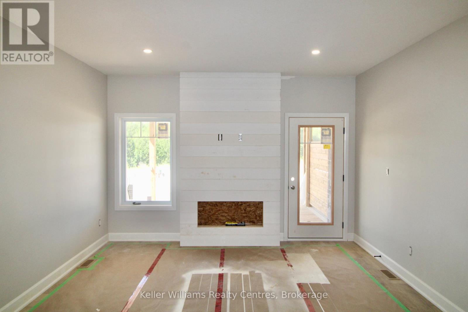 Photo 14 of 734 18th Street, Hanover ON