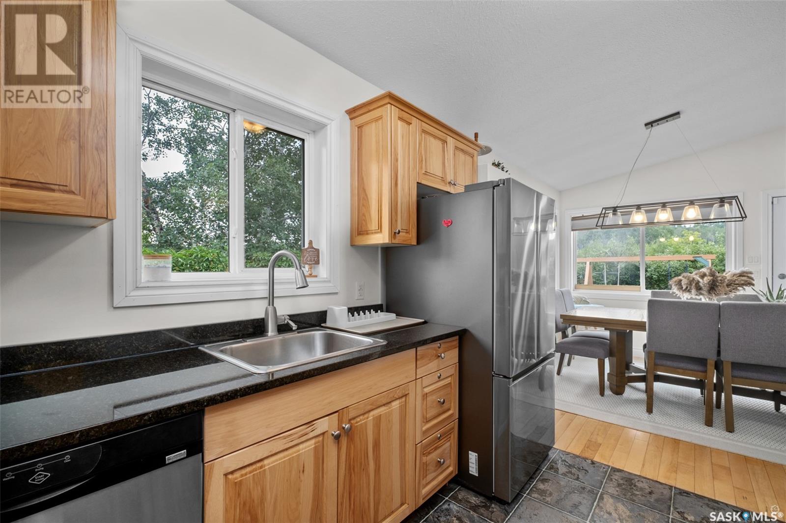 Photo 13 of 1255 18th Street W, Prince Albert SK