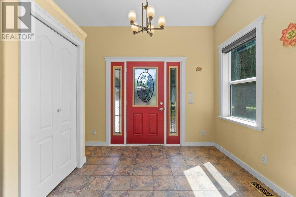 Photo 12 of 7031 50 Avenue Sw, Salmon Arm BC