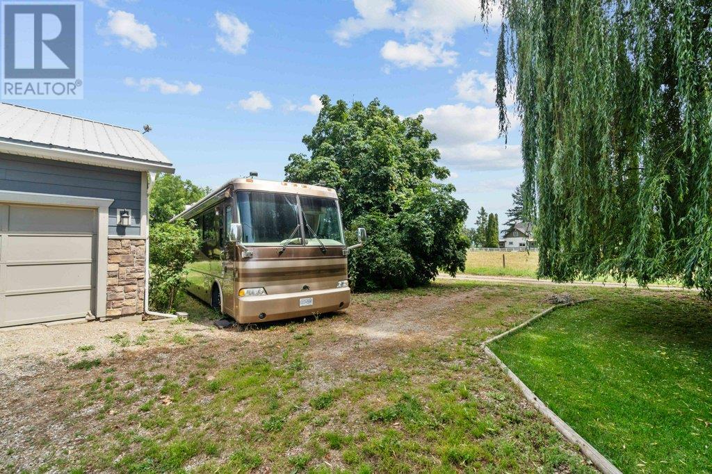 Photo 1 of 7031 50 Avenue Sw, Salmon Arm BC