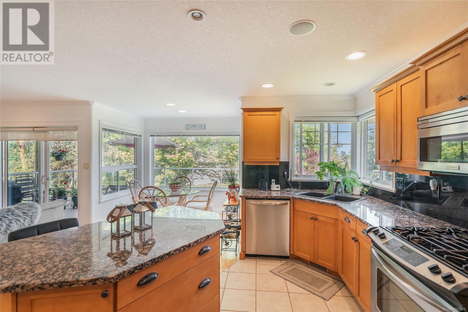 Photo 39 of 2390 Glenellen Pl, Nanoose Bay BC