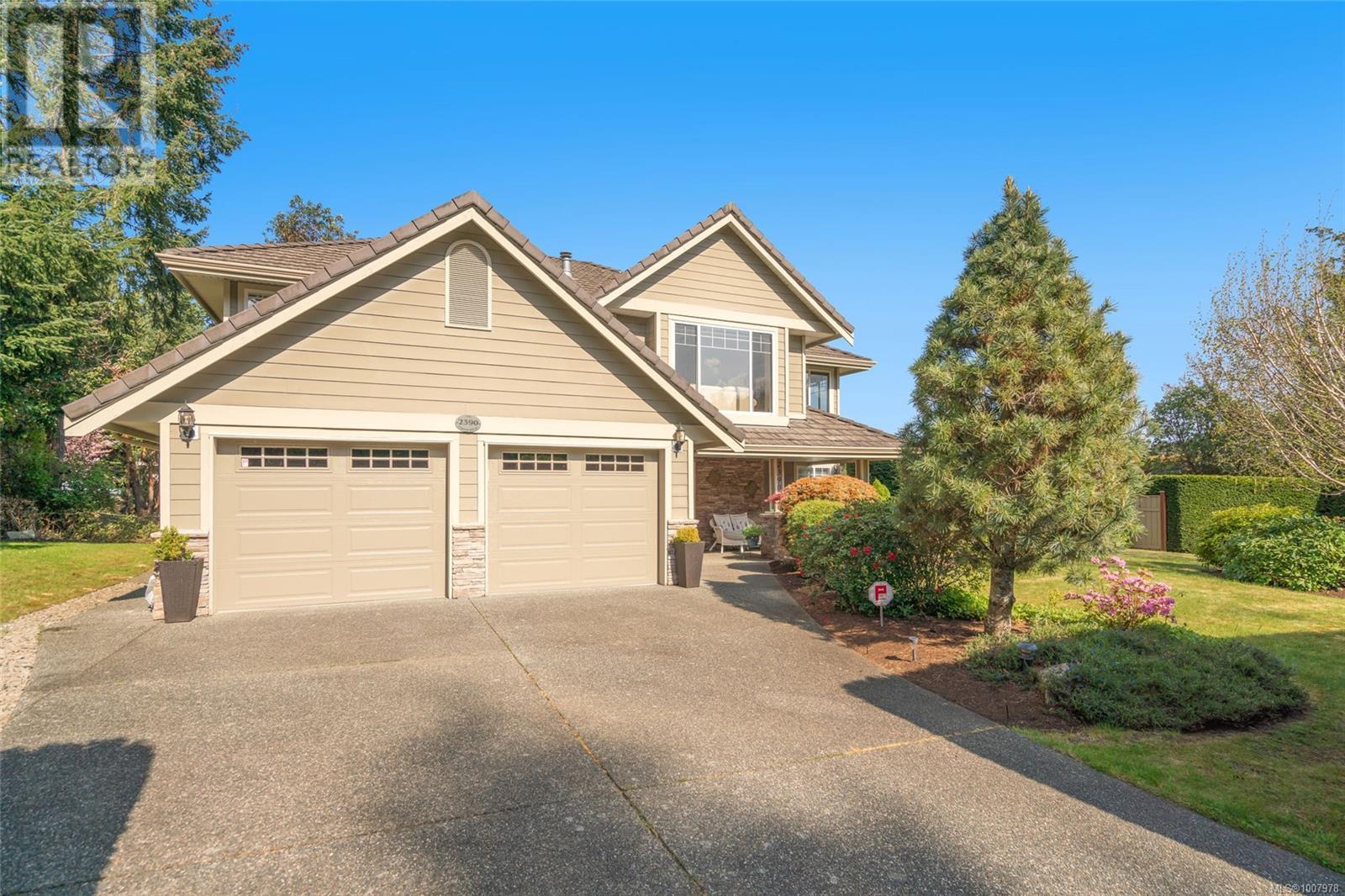 Photo 2 of 2390 Glenellen Pl, Nanoose Bay BC