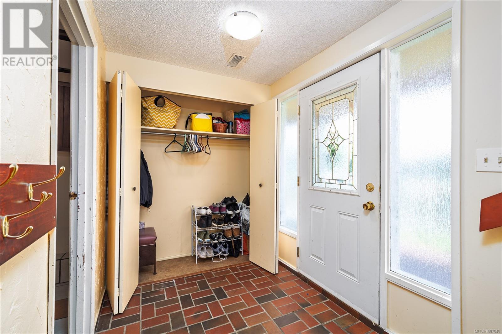 Photo 41 of 540 Macmillan Dr, Sayward BC
