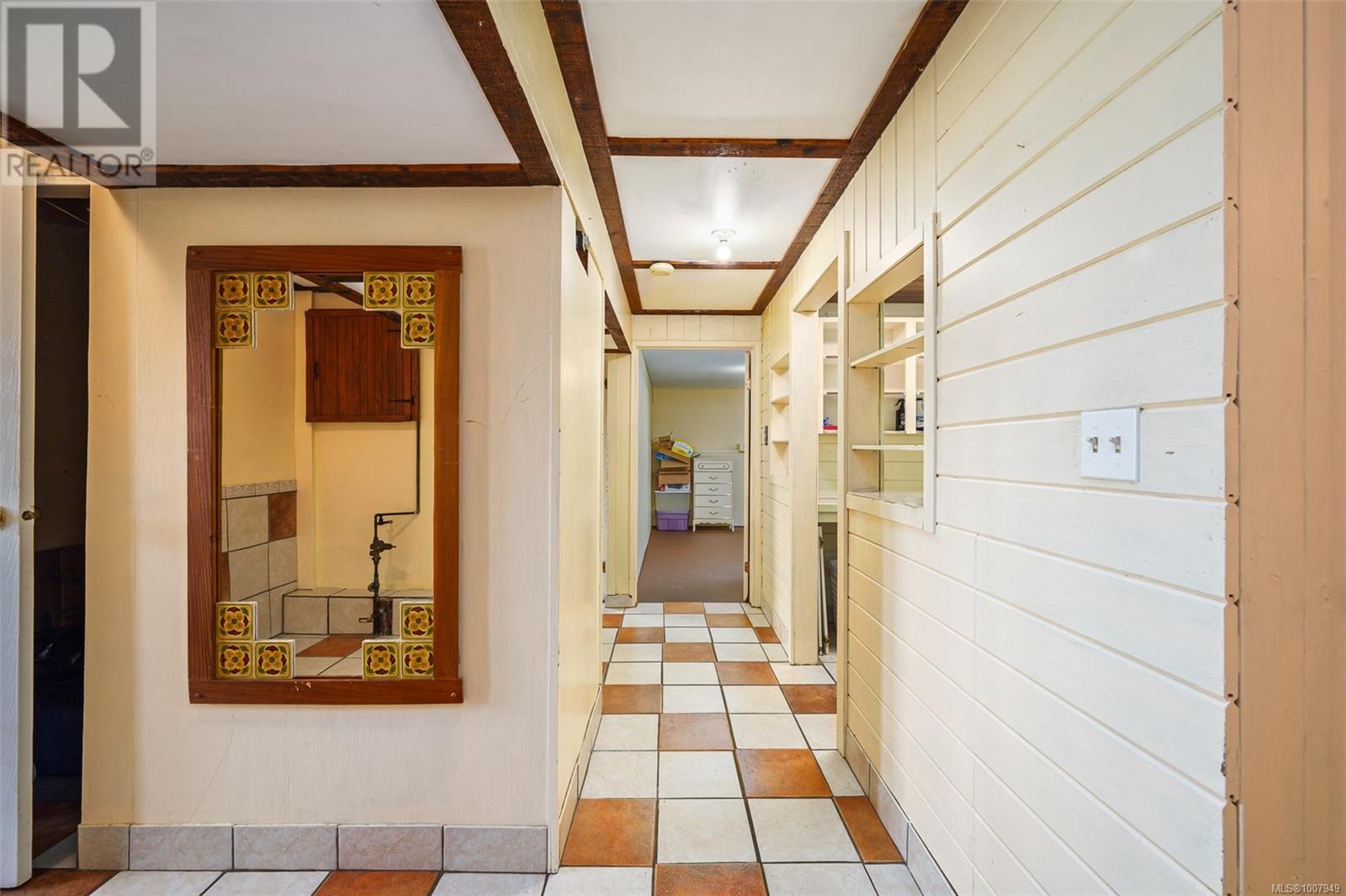 540 MacMillan Dr - 23