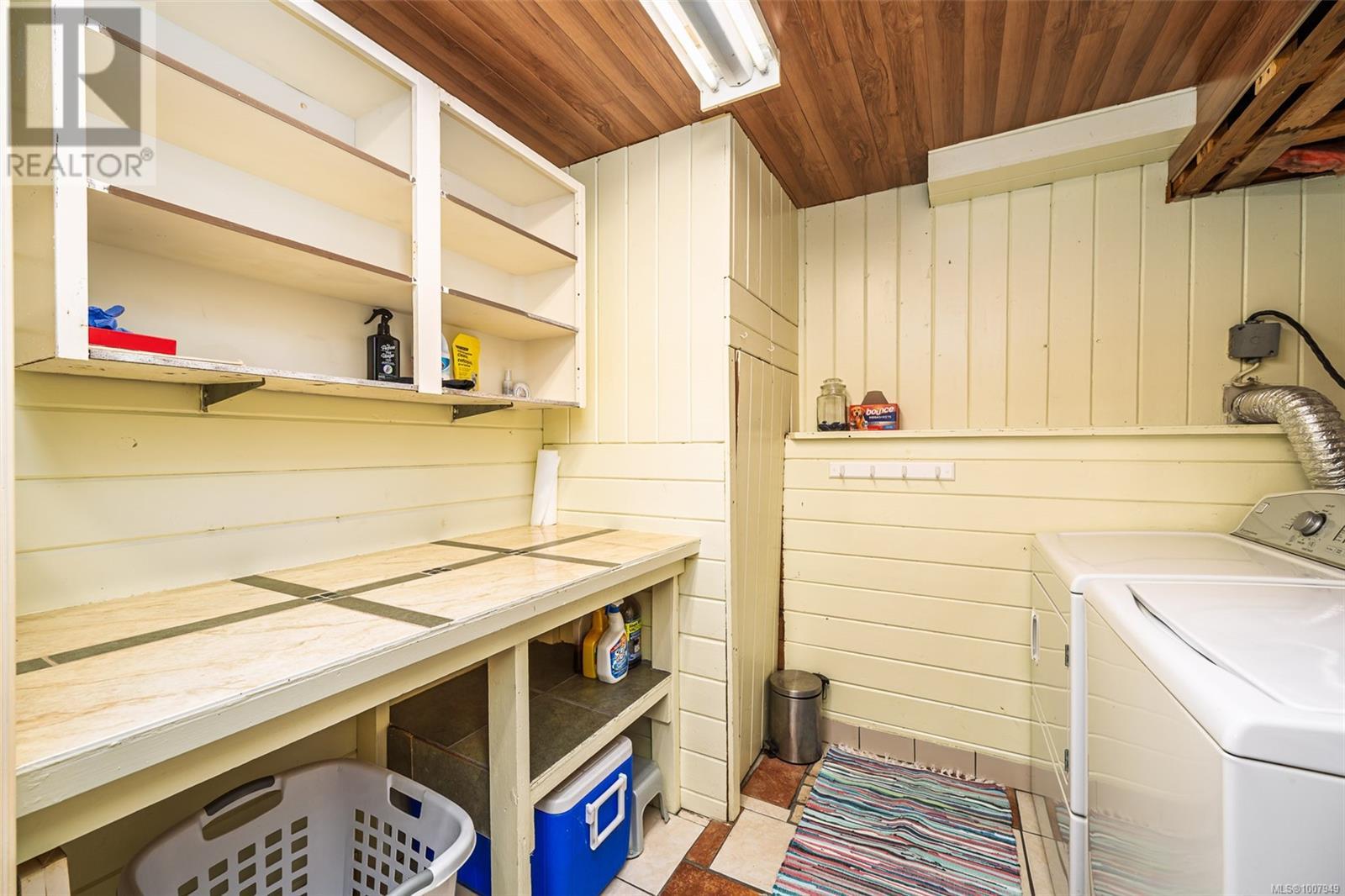540 MacMillan Dr - 25