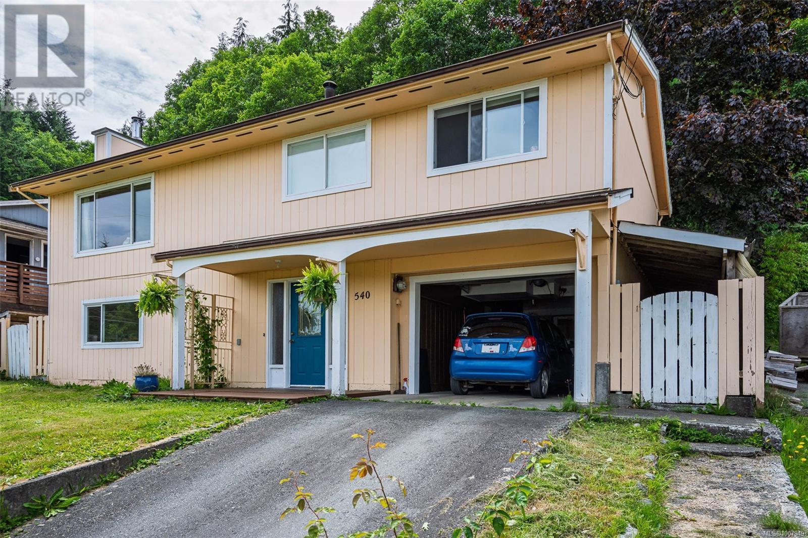 Photo 23 of 540 Macmillan Dr, Sayward BC