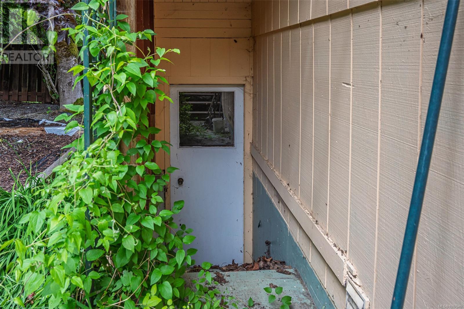 540 MacMillan Dr - 37