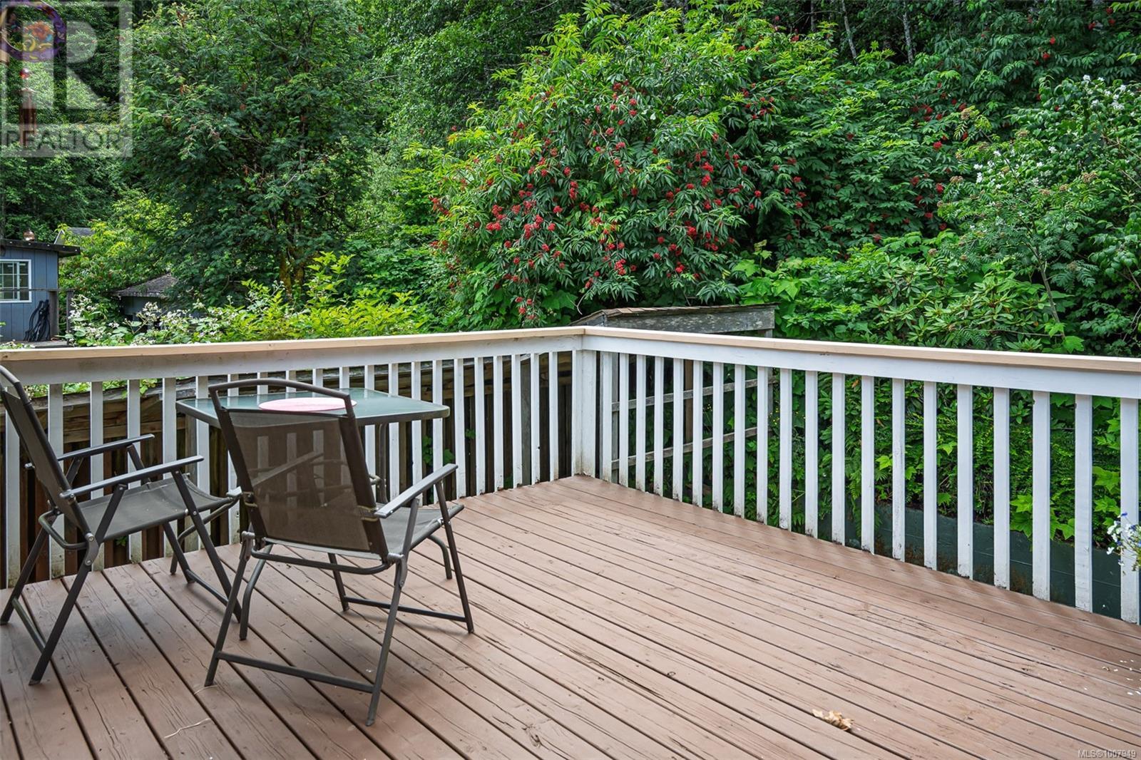 Photo 24 of 540 Macmillan Dr, Sayward BC