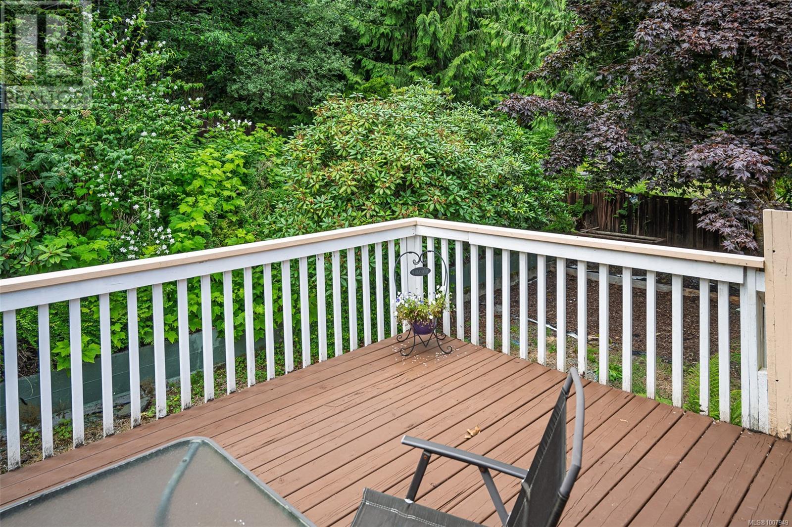 Photo 13 of 540 Macmillan Dr, Sayward BC