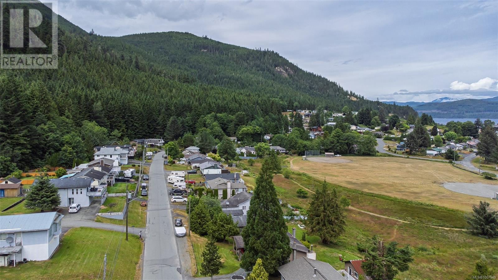 Photo 42 of 540 Macmillan Dr, Sayward BC