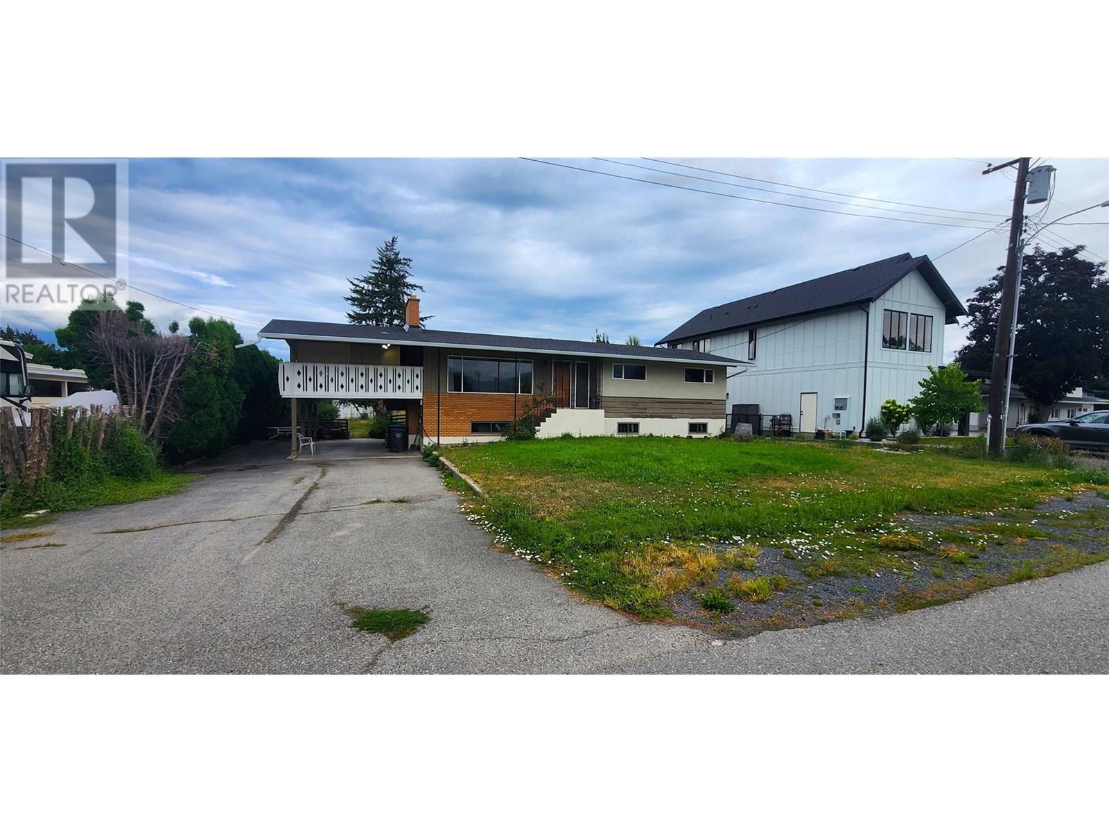  1750 CHAMBERLAIN Road, Kelowna