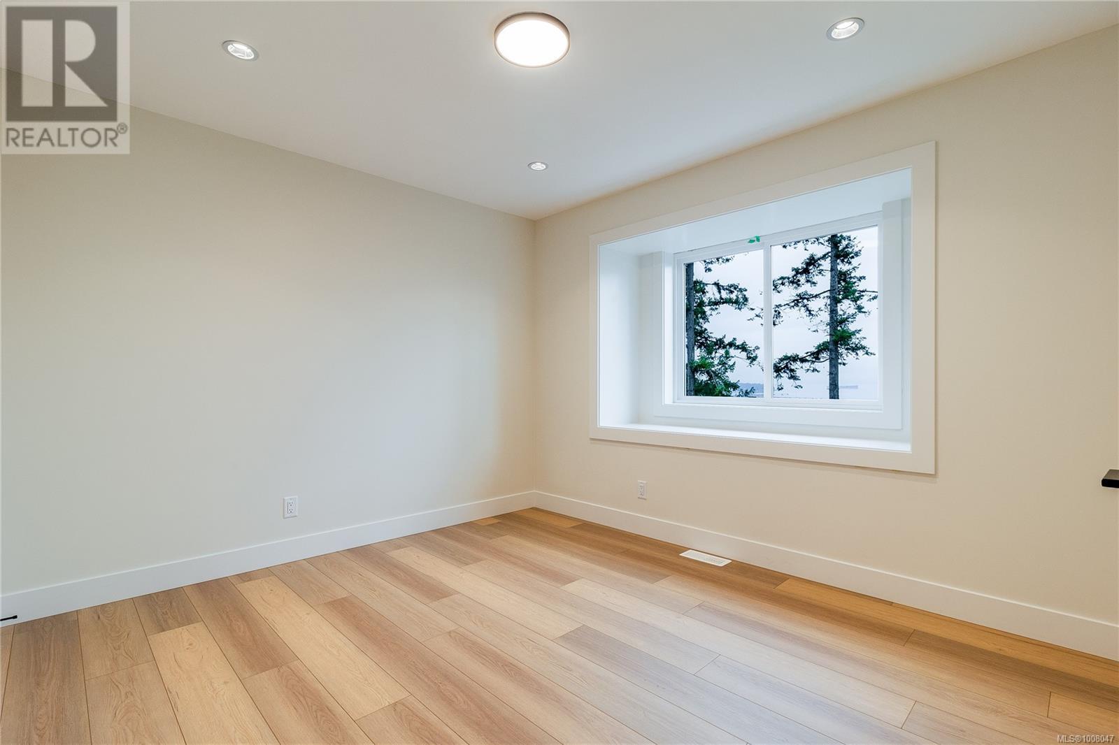 917 HARBOUR VIEW ST - Image 30