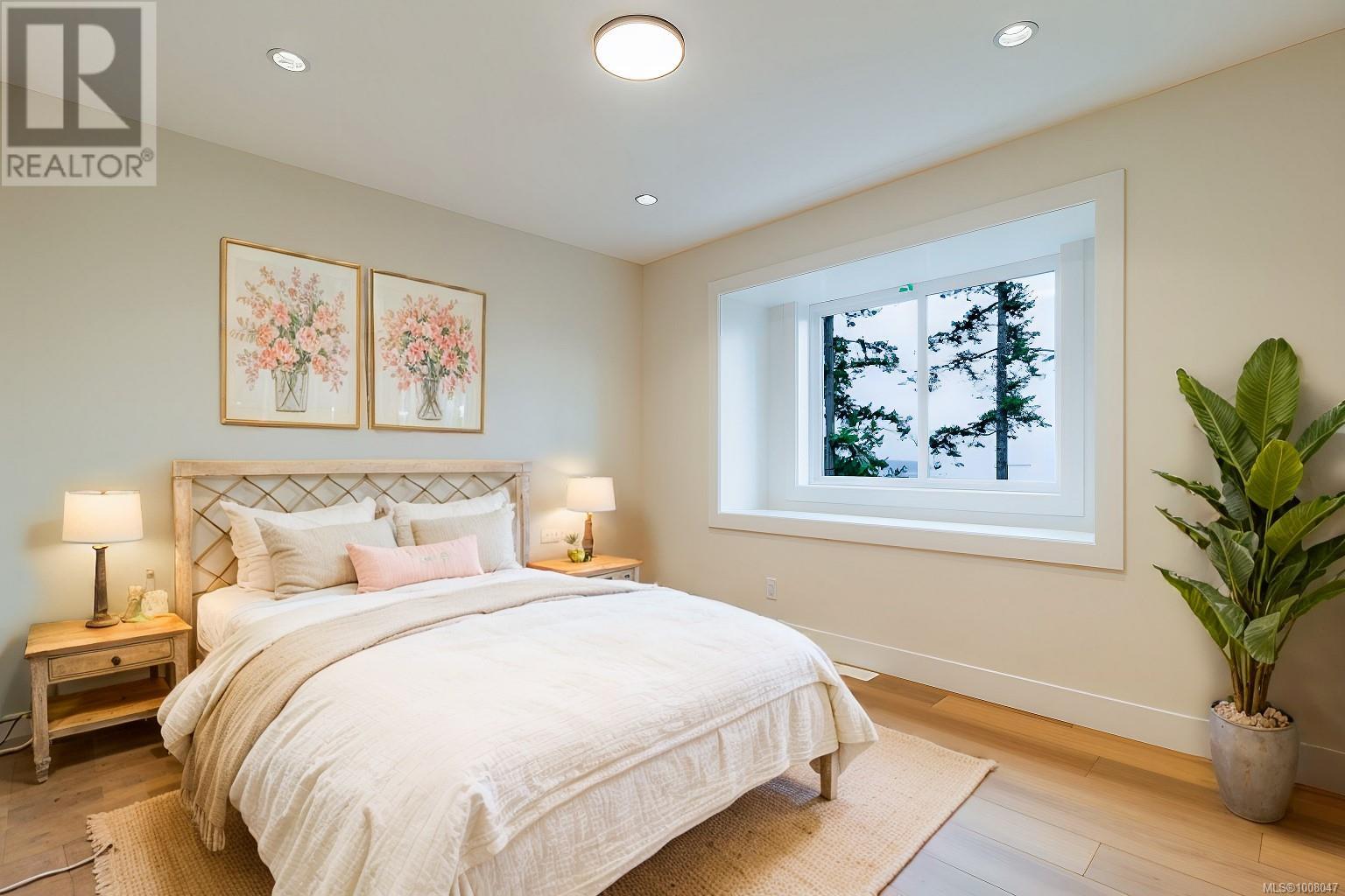 917 HARBOUR VIEW ST - Image 29