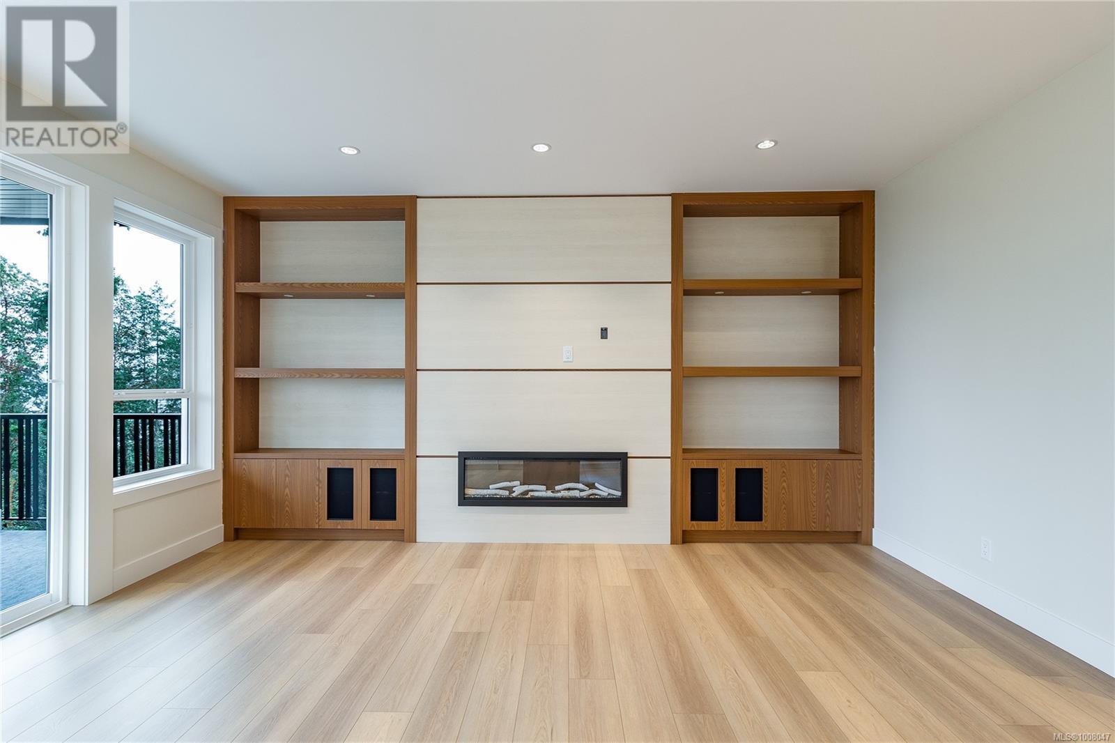 917 HARBOUR VIEW ST - Image 6