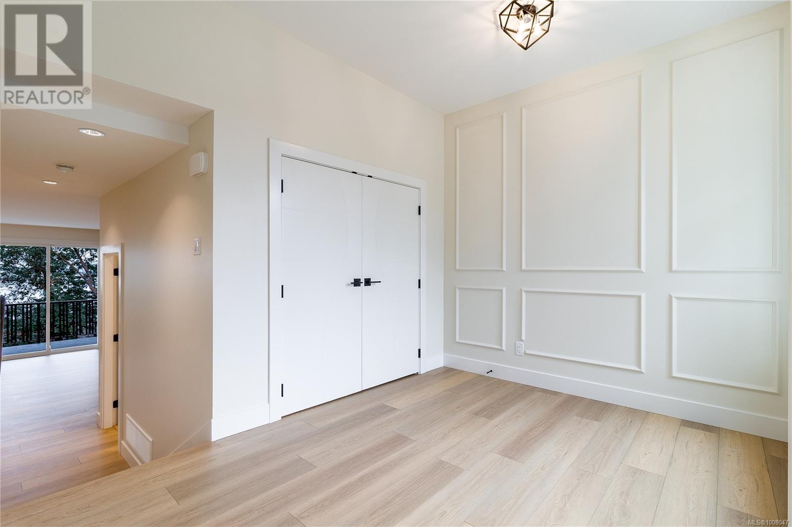 917 HARBOUR VIEW ST - Image 12