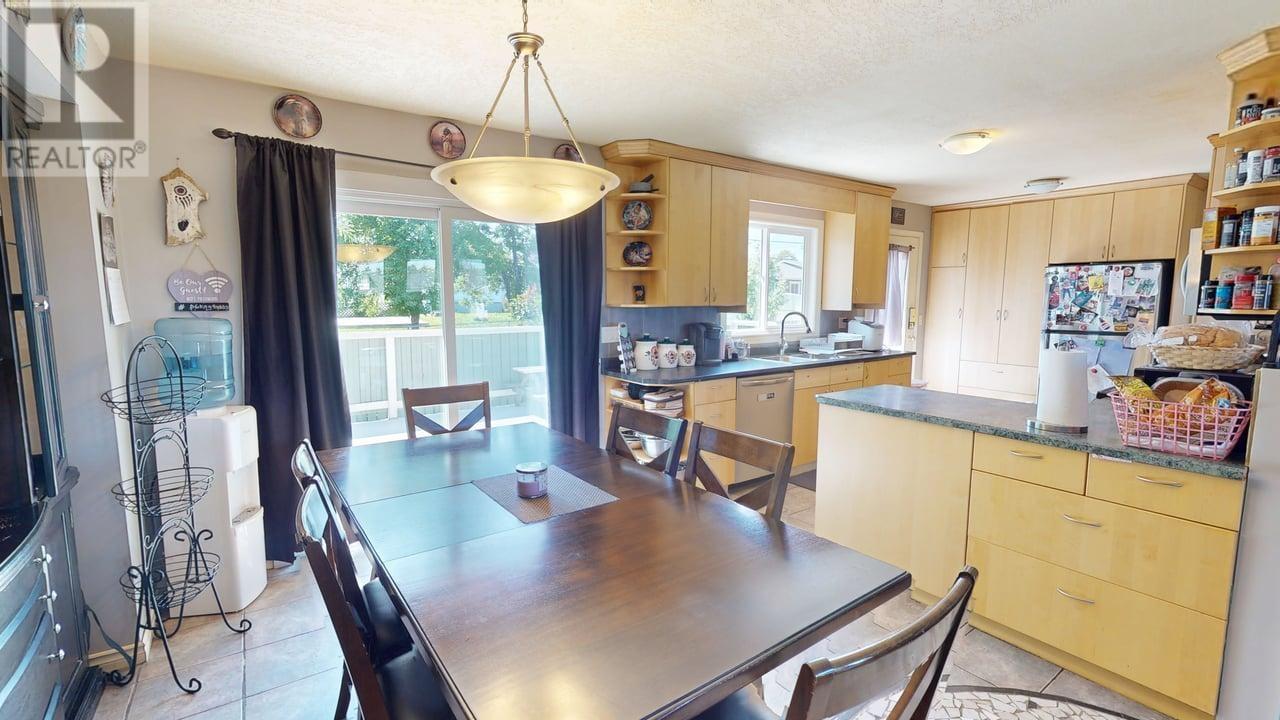 Photo 11 of 10411 113 Avenue, Fort St John BC