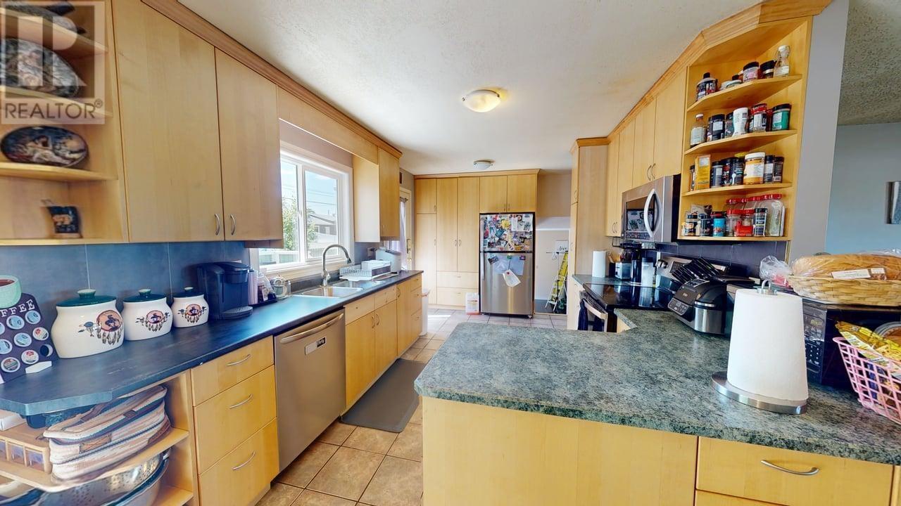 Photo 14 of 10411 113 Avenue, Fort St John BC