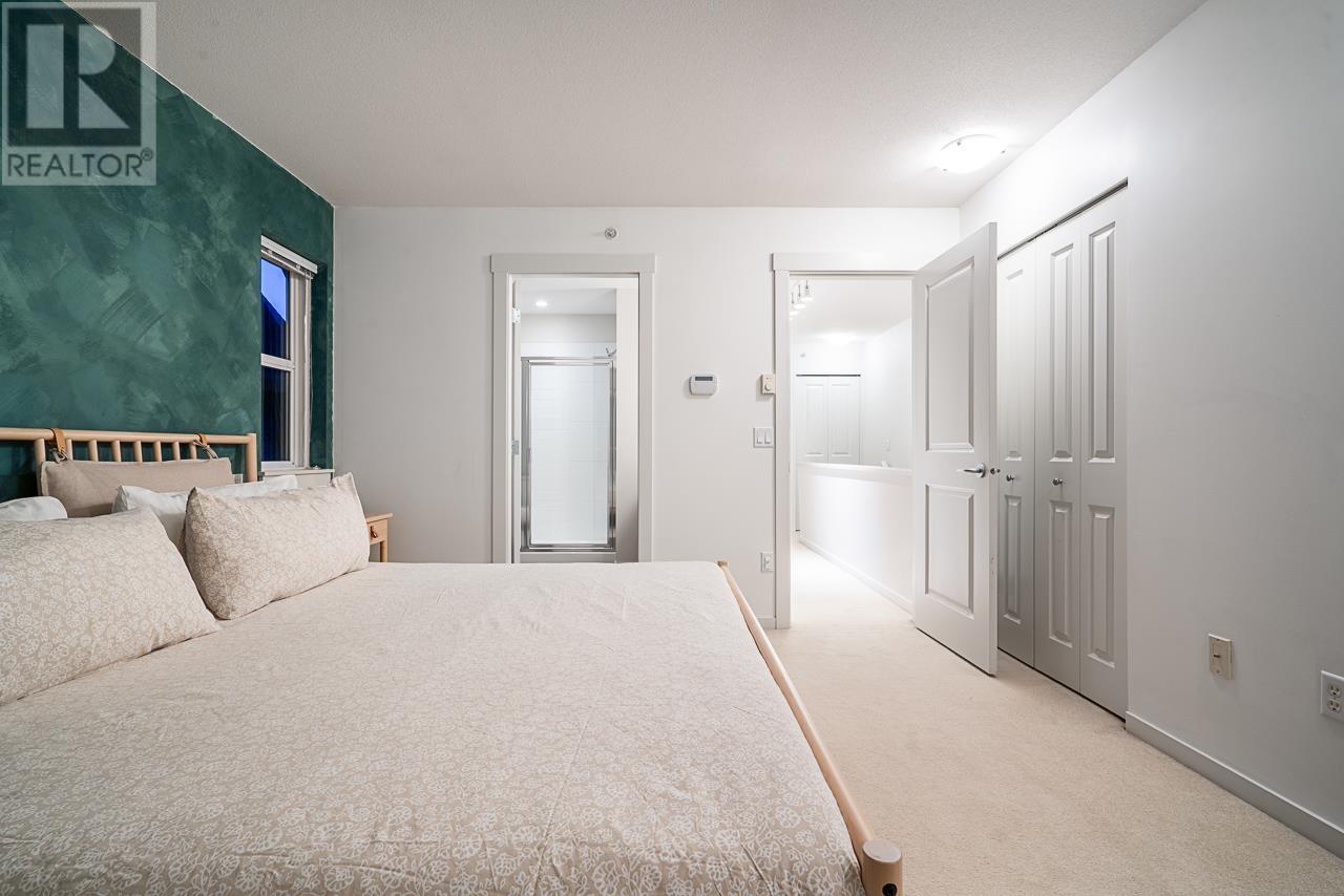 Photo 12 of 14 2418 Avon Place, Port Coquitlam BC
