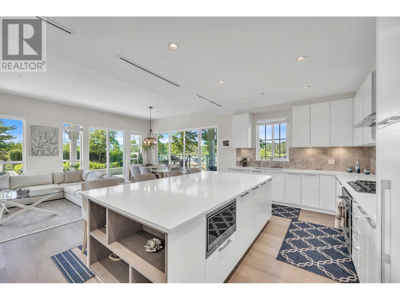 #107-5535 ADMIRAL Way, Delta