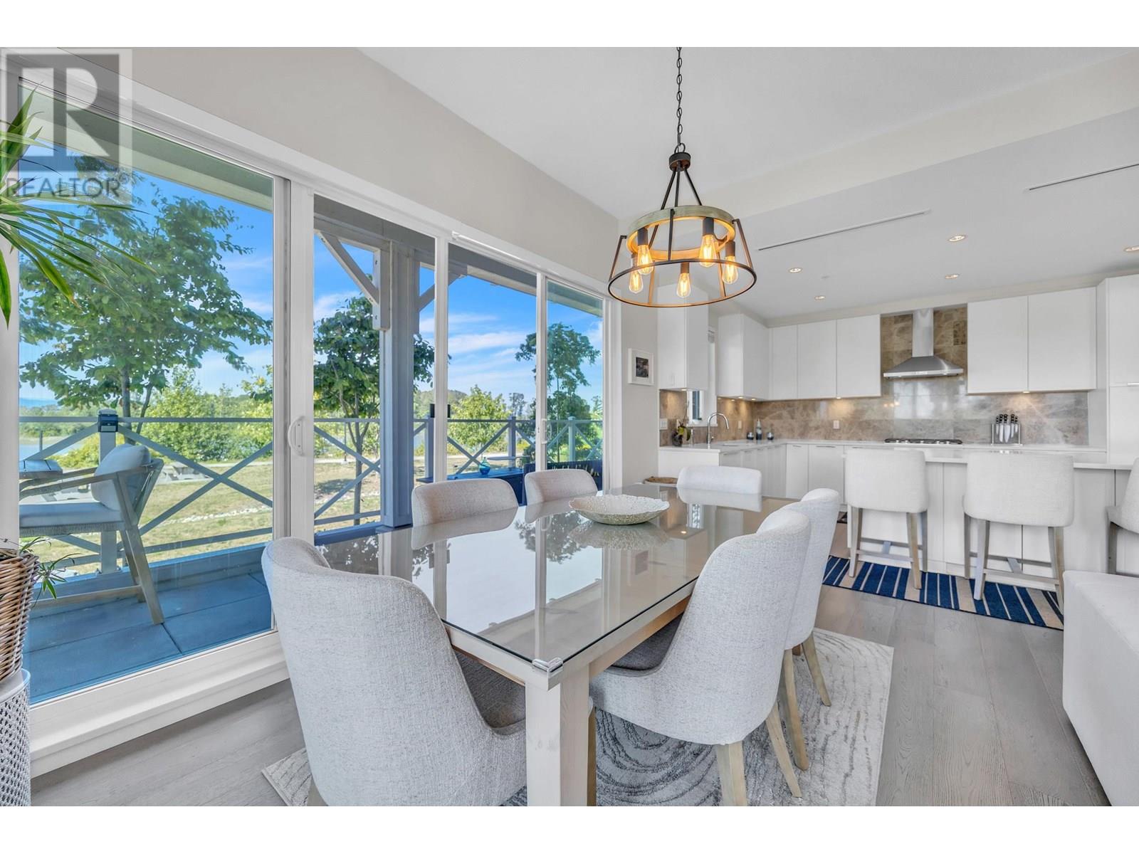 Photo 11 of 107 5535 Admiral Way, Delta BC