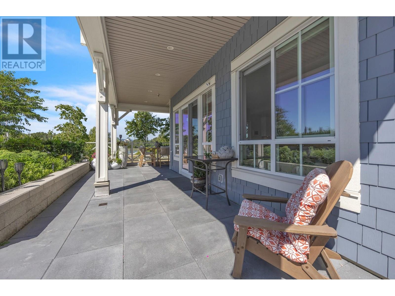 Photo 2 of 107 5535 Admiral Way, Delta BC