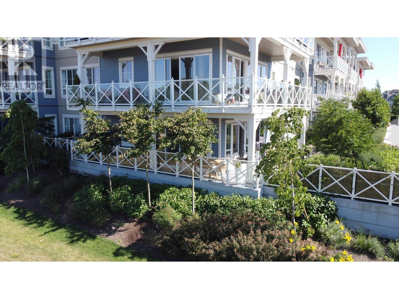 Photo 27 of 107 5535 Admiral Way, Delta BC
