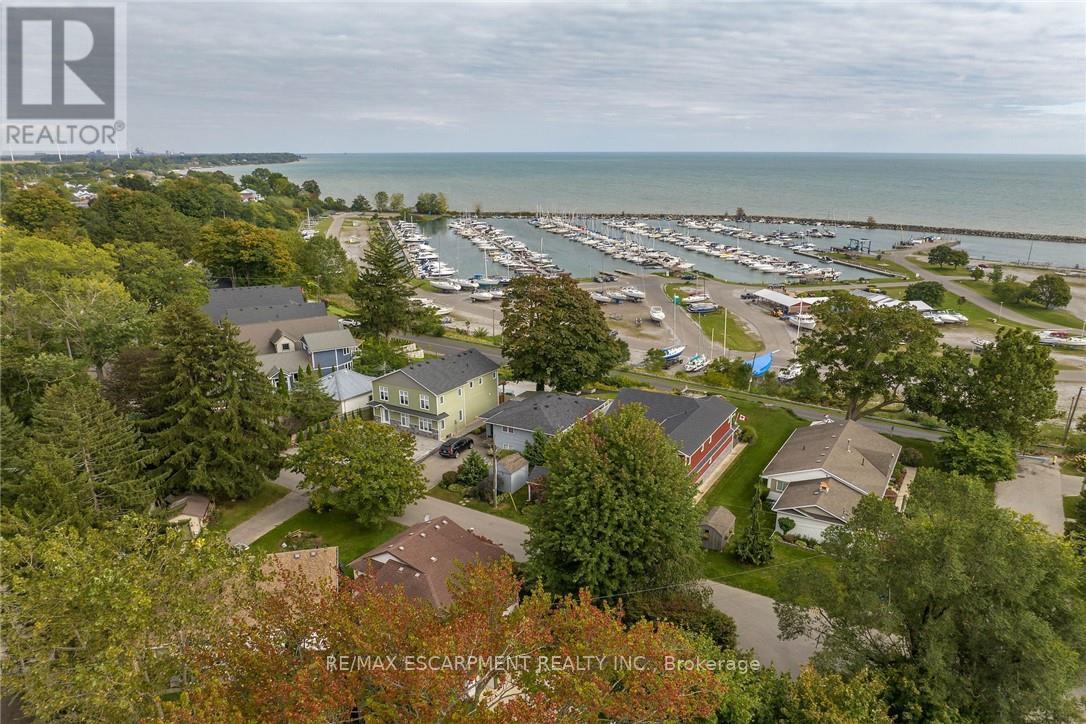 Photo 34 of 16 Broad Avenue, Norfolk ON