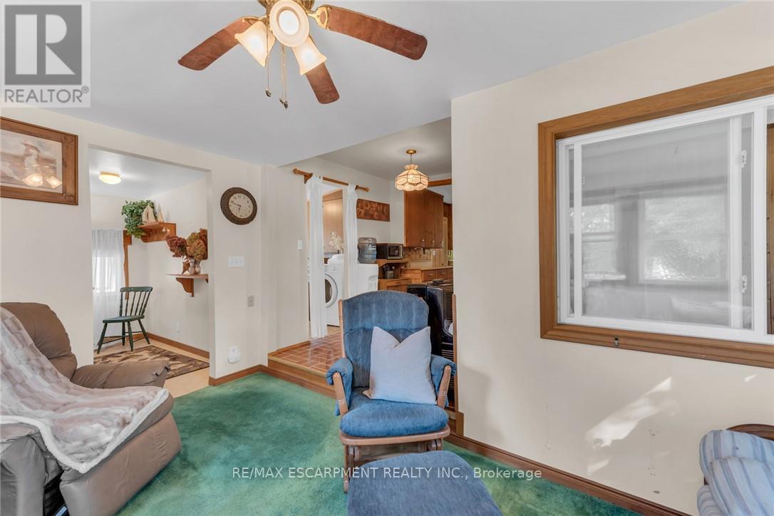 Photo 8 of 16 Broad Avenue, Norfolk ON
