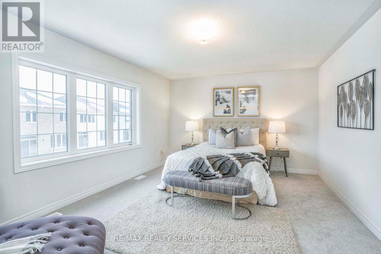 Photo 2 of 525 Red Elm Road, Shelburne ON
