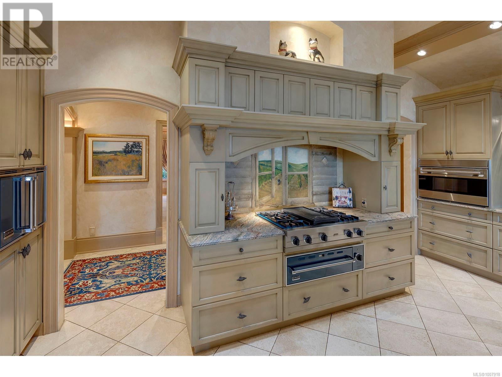  3445 Beach Drive, Oak Bay