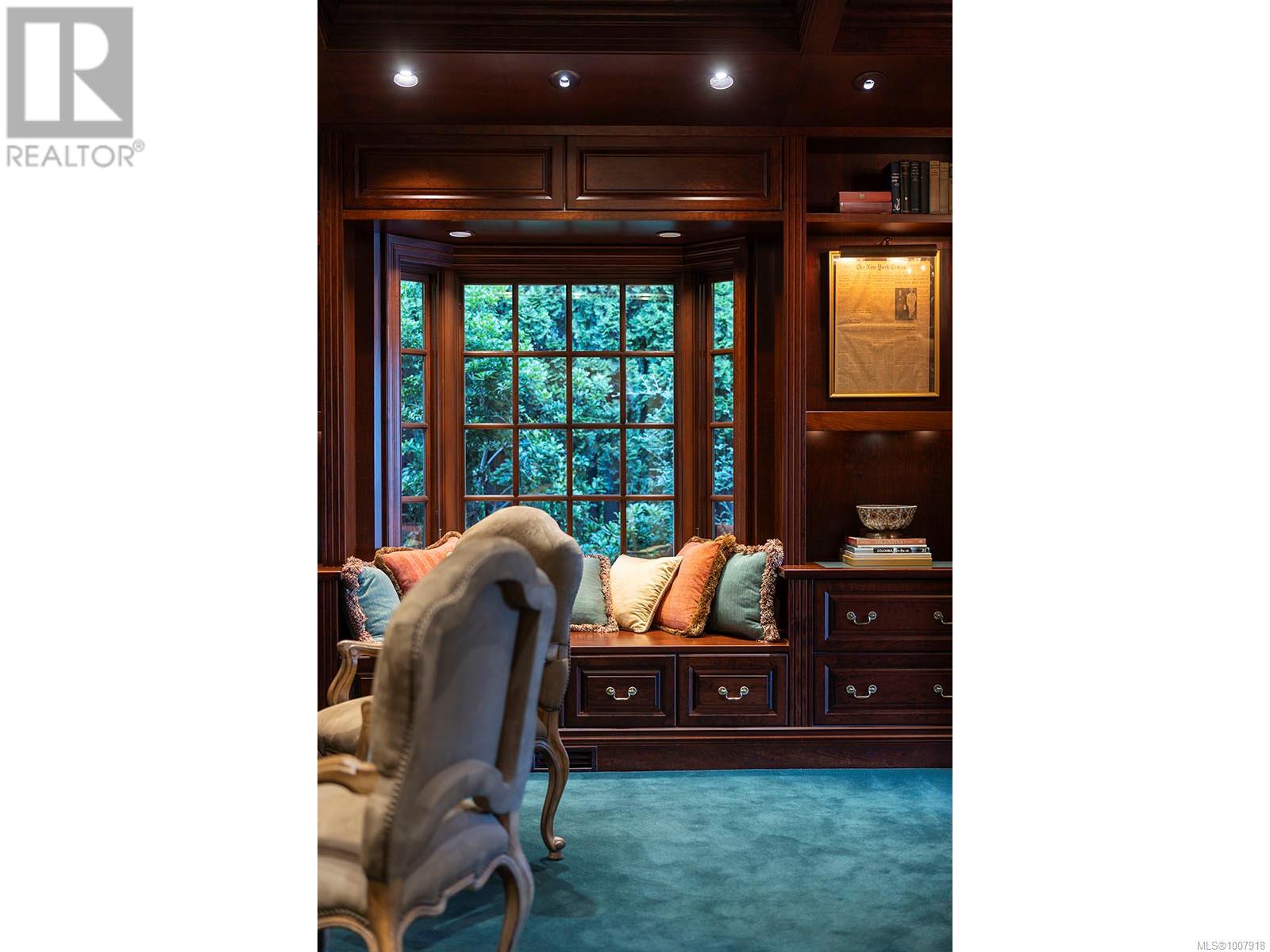  3445 Beach Drive, Oak Bay