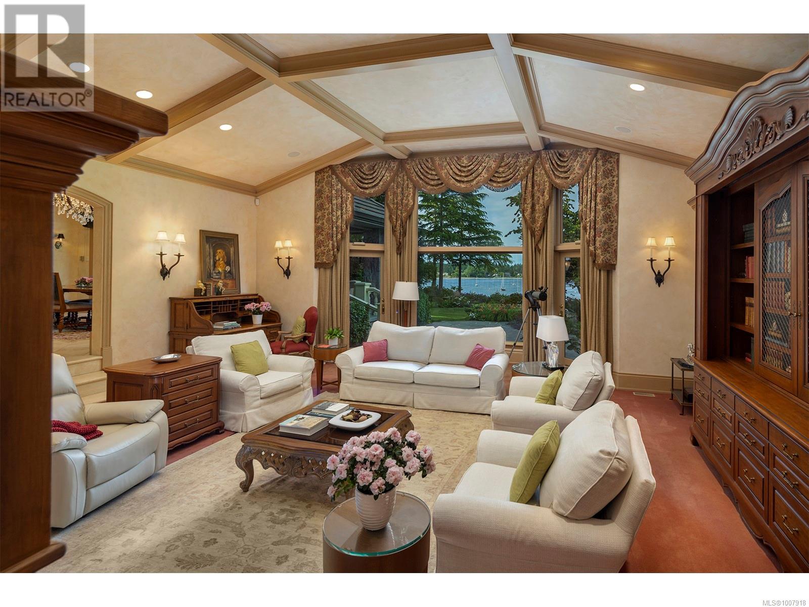  3445 Beach Drive, Oak Bay