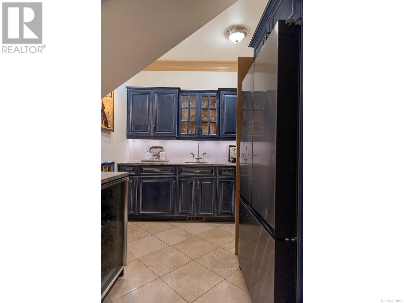  3445 Beach Drive, Oak Bay
