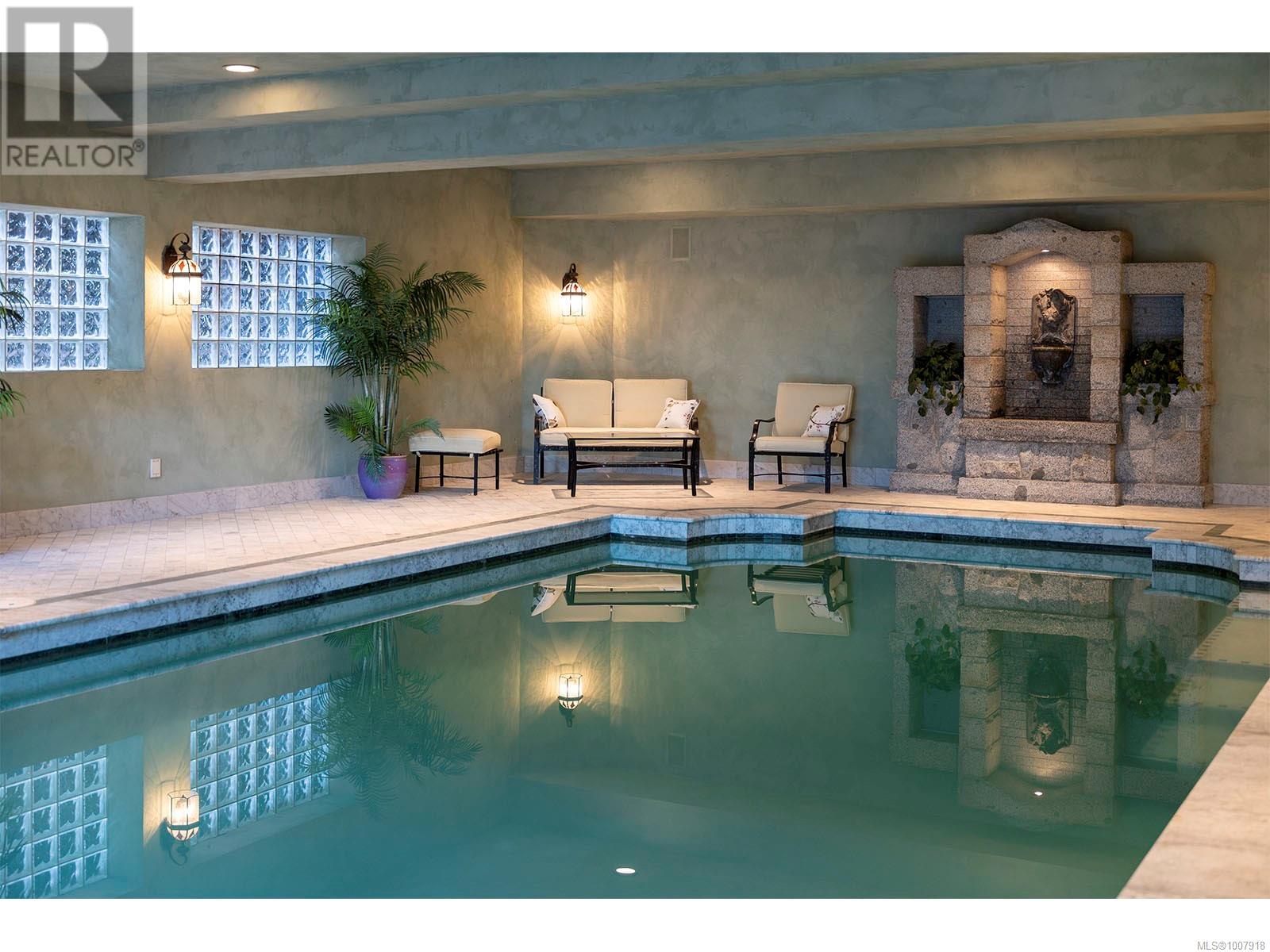  3445 Beach Drive, Oak Bay