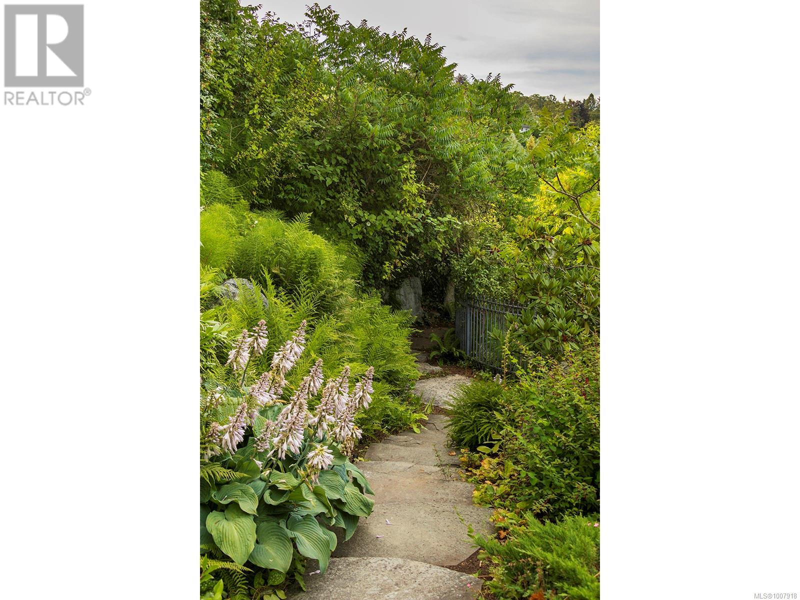  3445 Beach Drive, Oak Bay