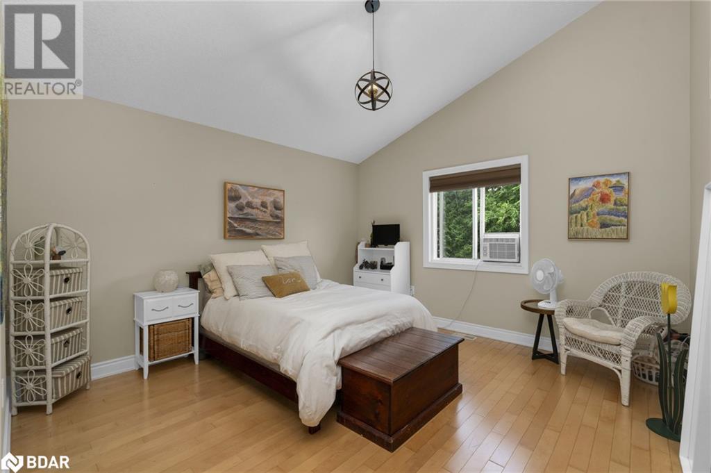 Photo 7 of 19 Constance Boulevard, Wasaga Beach ON
