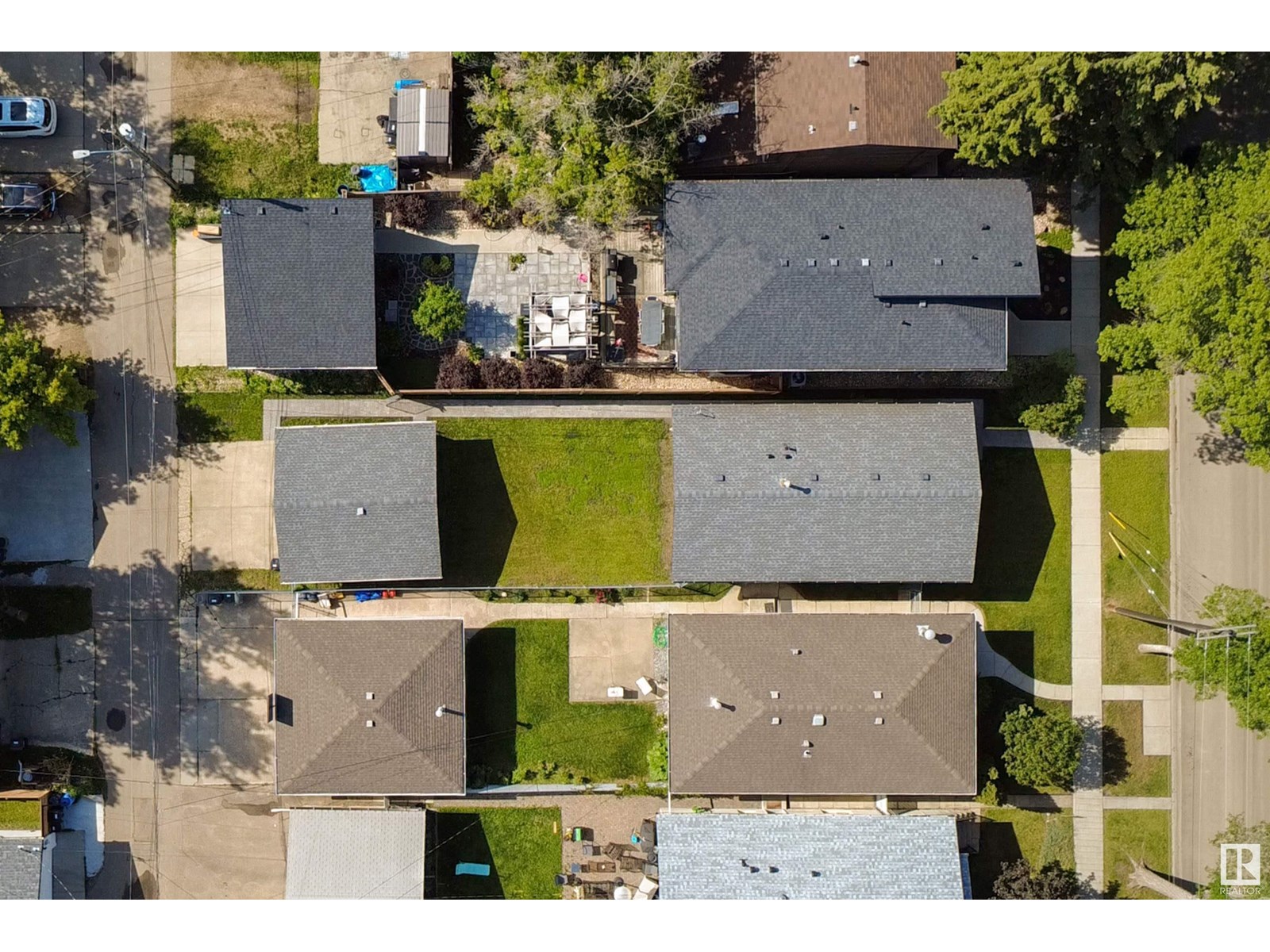 Photo 5 of 10157 145 St Nw Nw, Edmonton AB