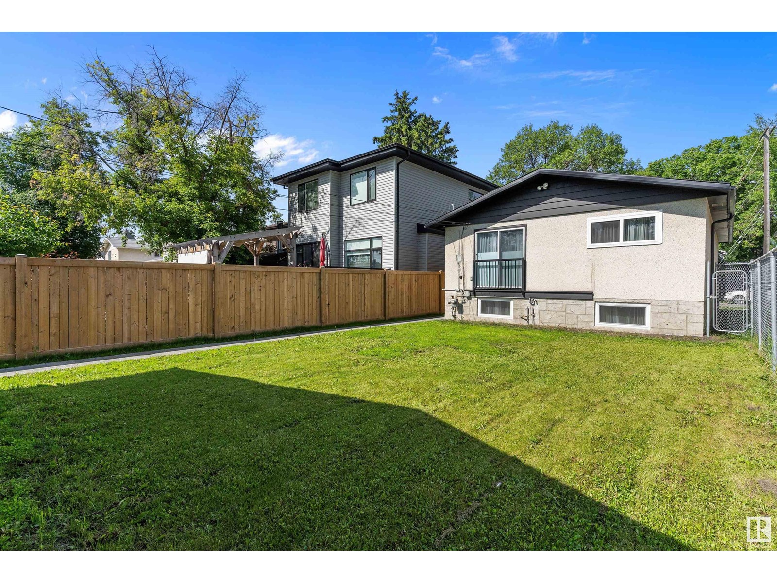 Photo 40 of 10157 145 St Nw Nw, Edmonton AB