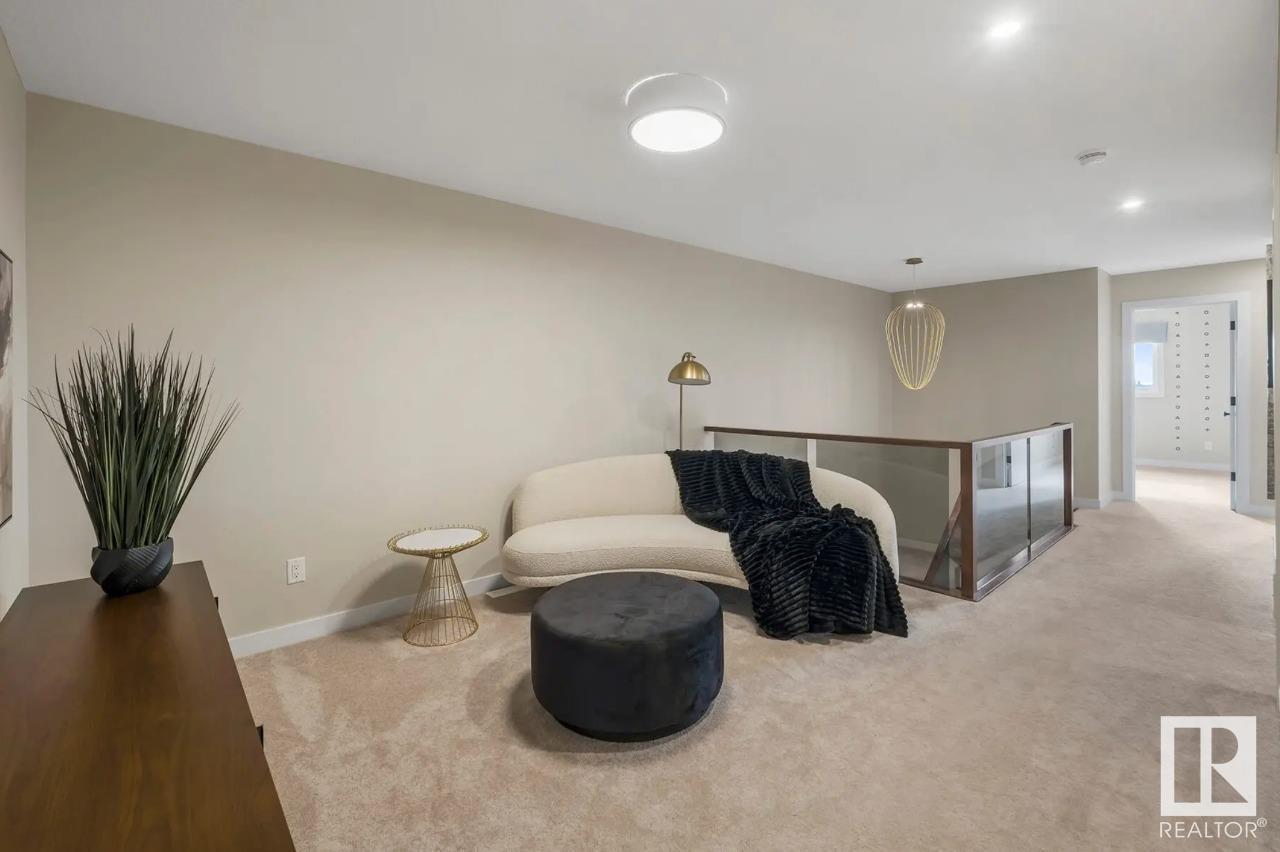 Photo 11 of 324 27 St Sw, Edmonton AB
