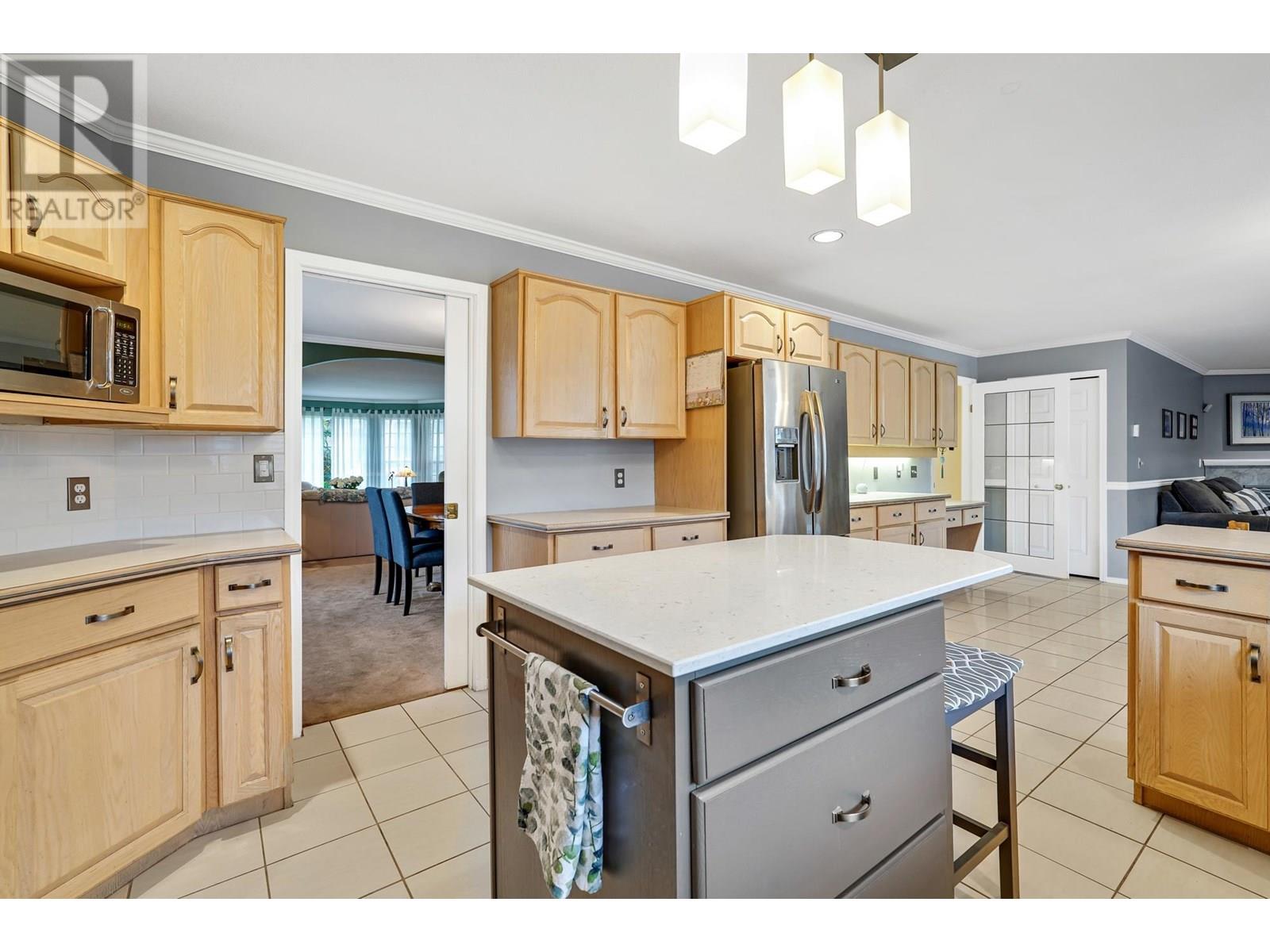 Photo 3 of 9738 Bakerview Drive, Richmond BC