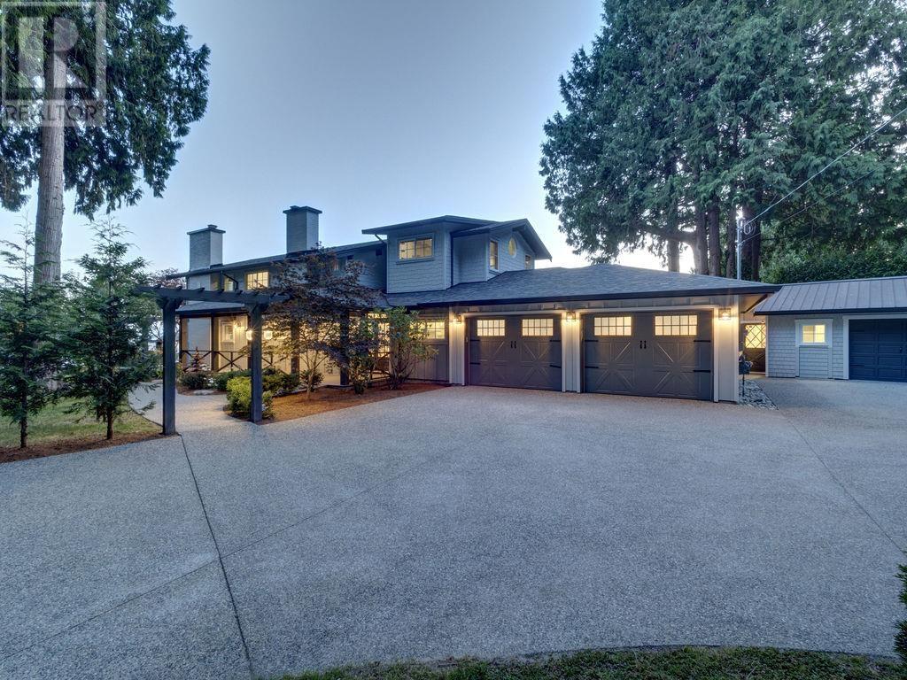 3177 BEACH Avenue - photo 2