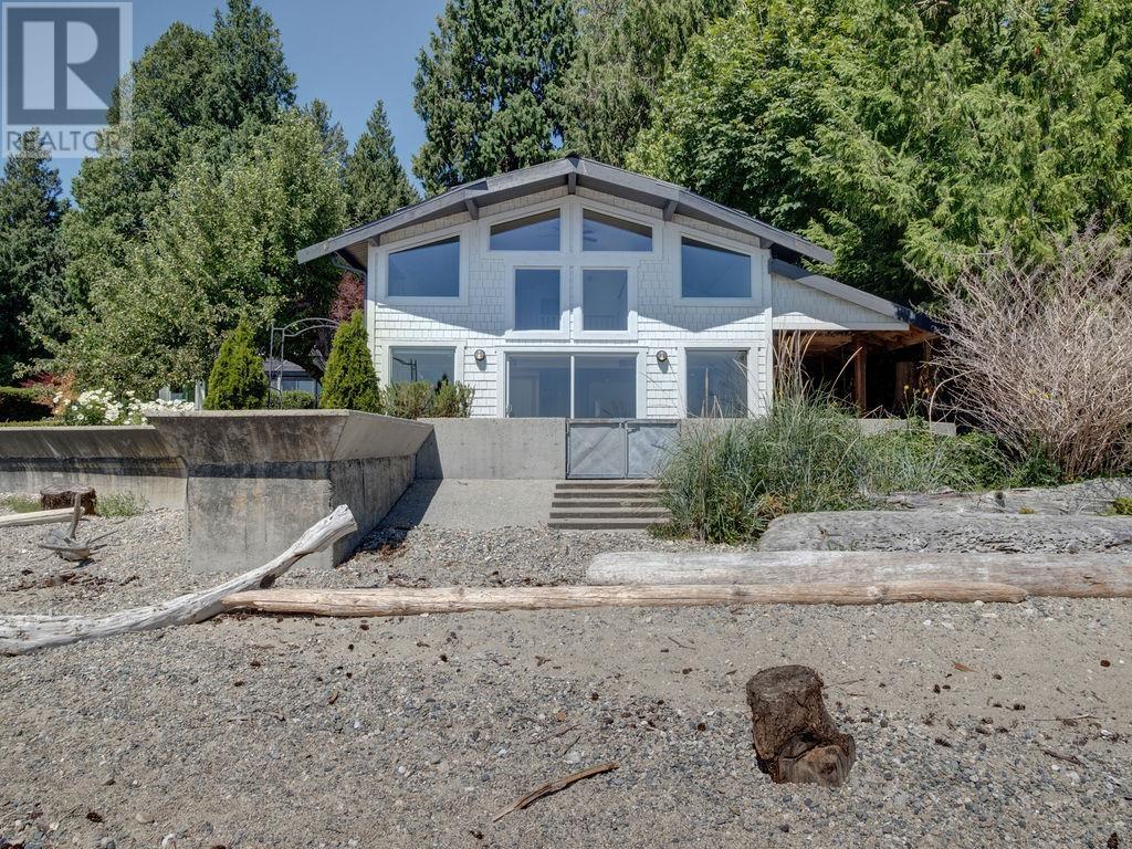 4 Bed, 4 Bath House for Sale in Roberts Creek – 3175-3177 BEACH AVENUE, Roberts Creek - Image 31
