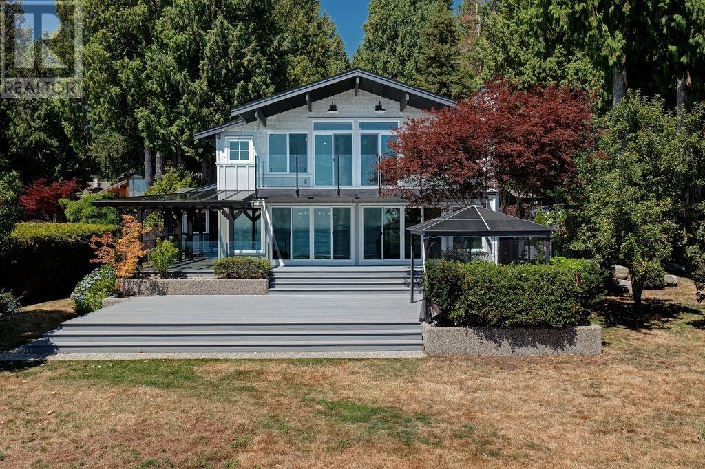 4 Bed, 4 Bath House for Sale in Roberts Creek – 3175-3177 BEACH AVENUE, Roberts Creek - Image 12