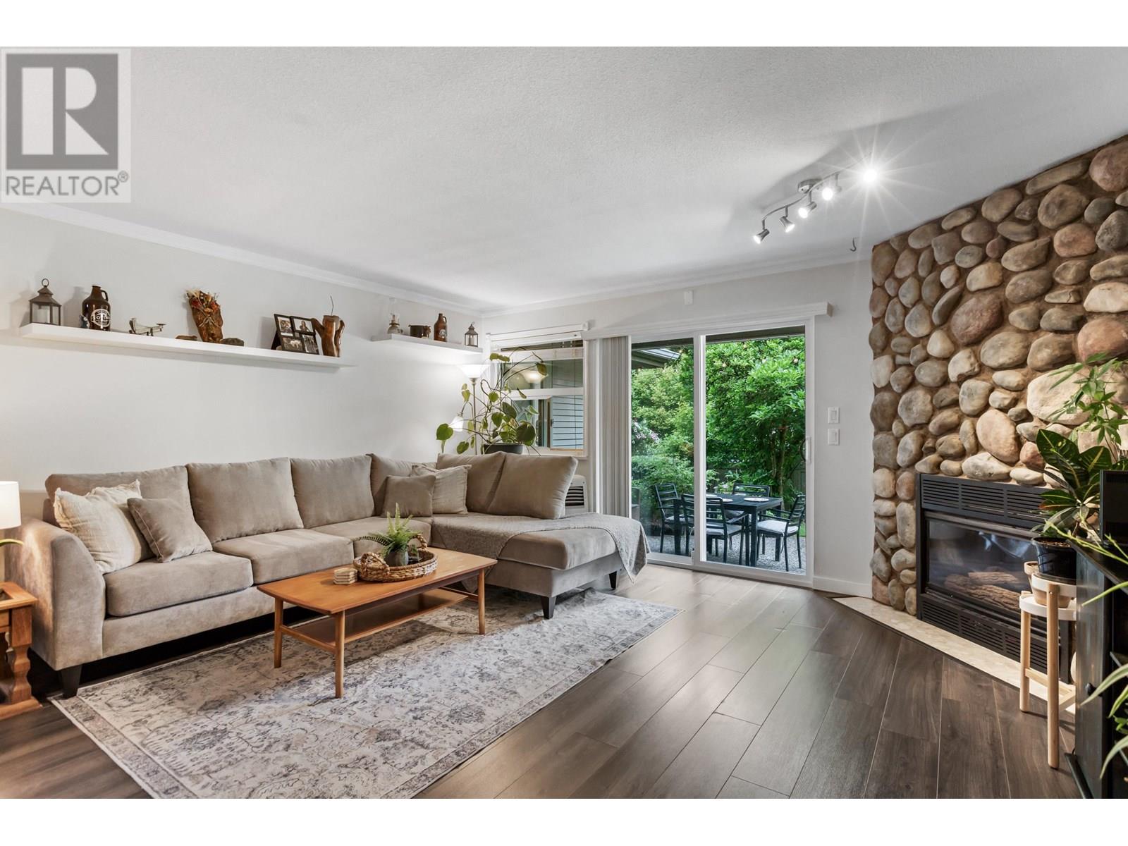 Photo 21 of 31 12071 232 B Street, Maple Ridge BC