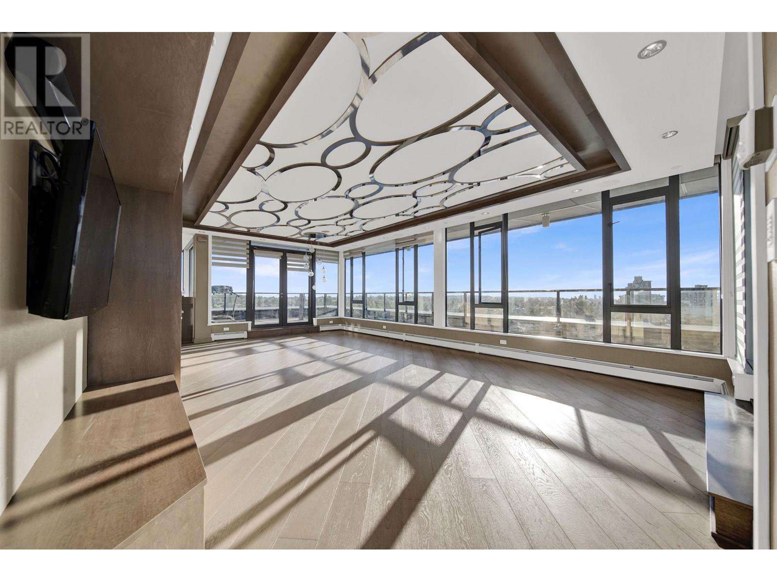 Photo 9 of Ph 2 2689 Kingsway, Vancouver BC