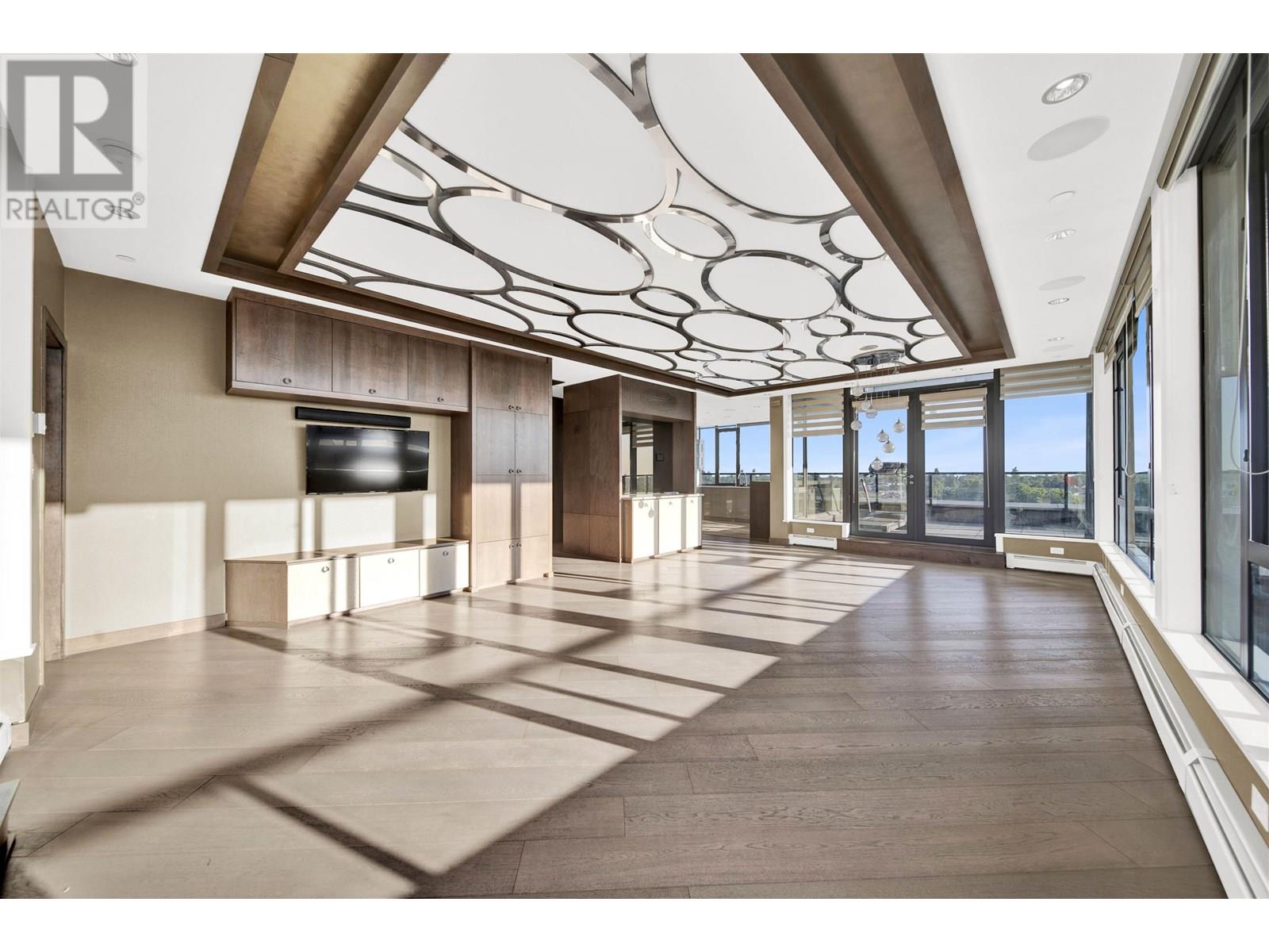 Photo 12 of Ph 2 2689 Kingsway, Vancouver BC