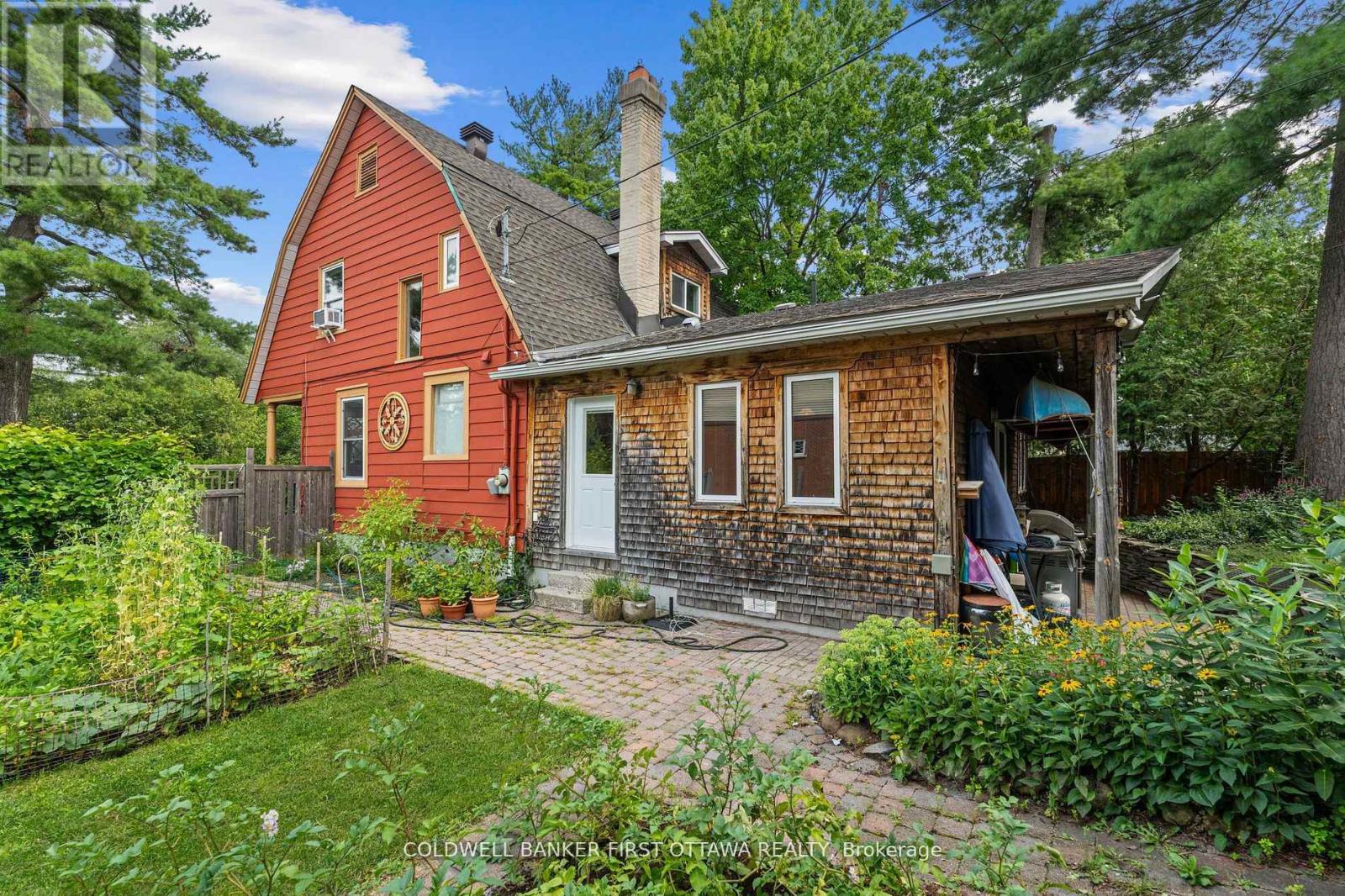 Photo 7 of 2704 Don Street, Ottawa ON